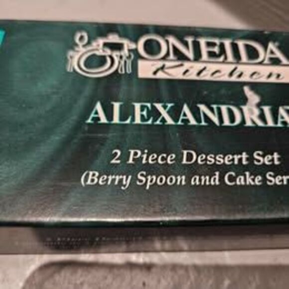 Oneida Alexandria 2 Piece Dessert Set with Original Box - Picture 2 of 6